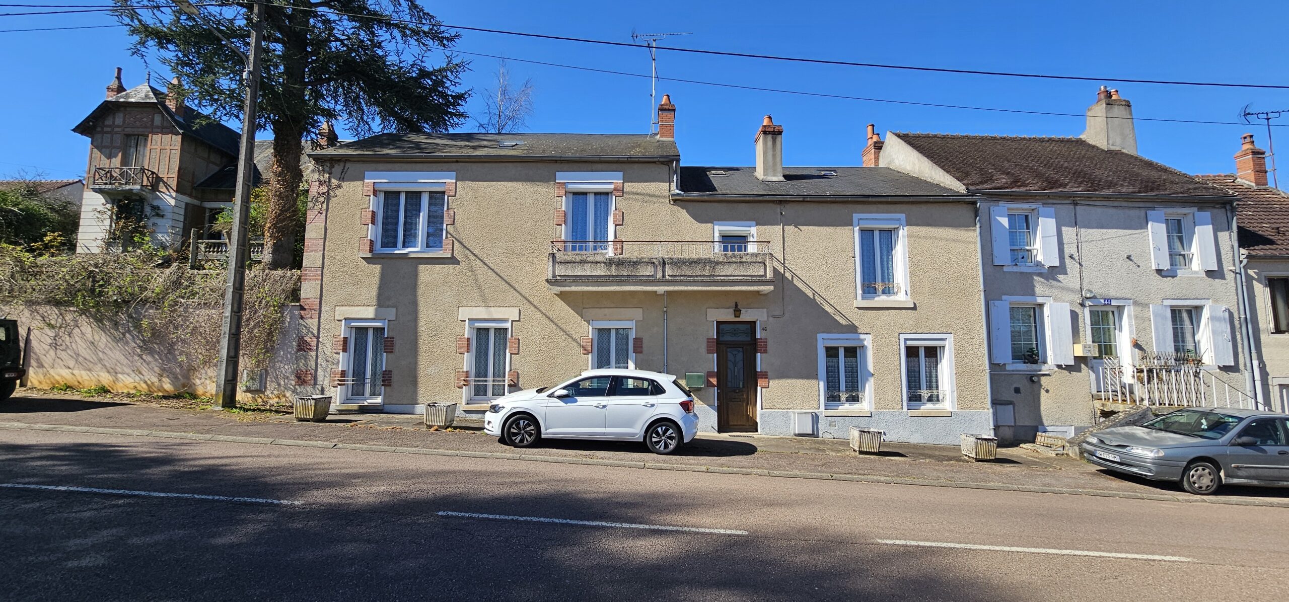 Charmante maison avec jardin et garage